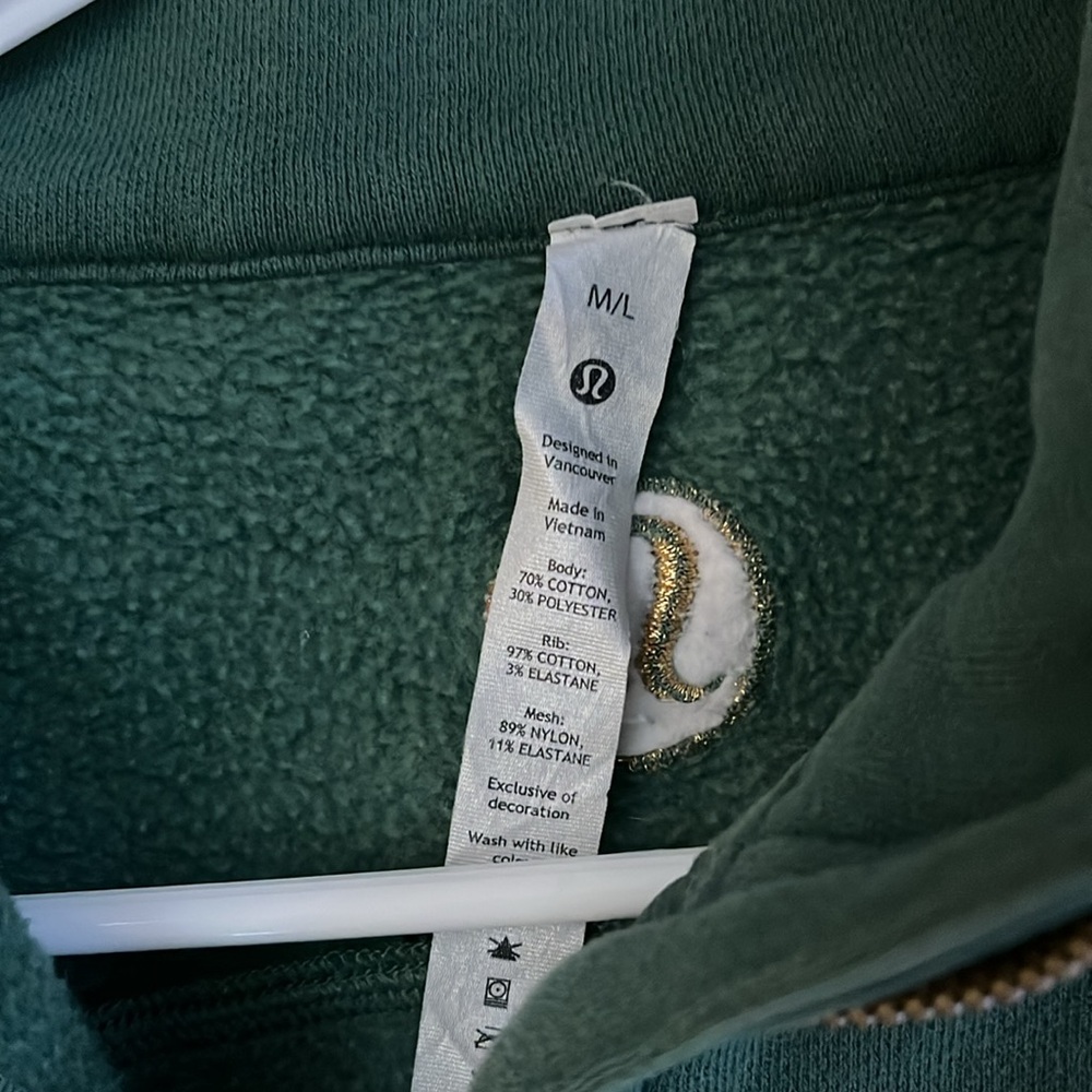 M/L Lululemon Scuba - Picture 4 of 15